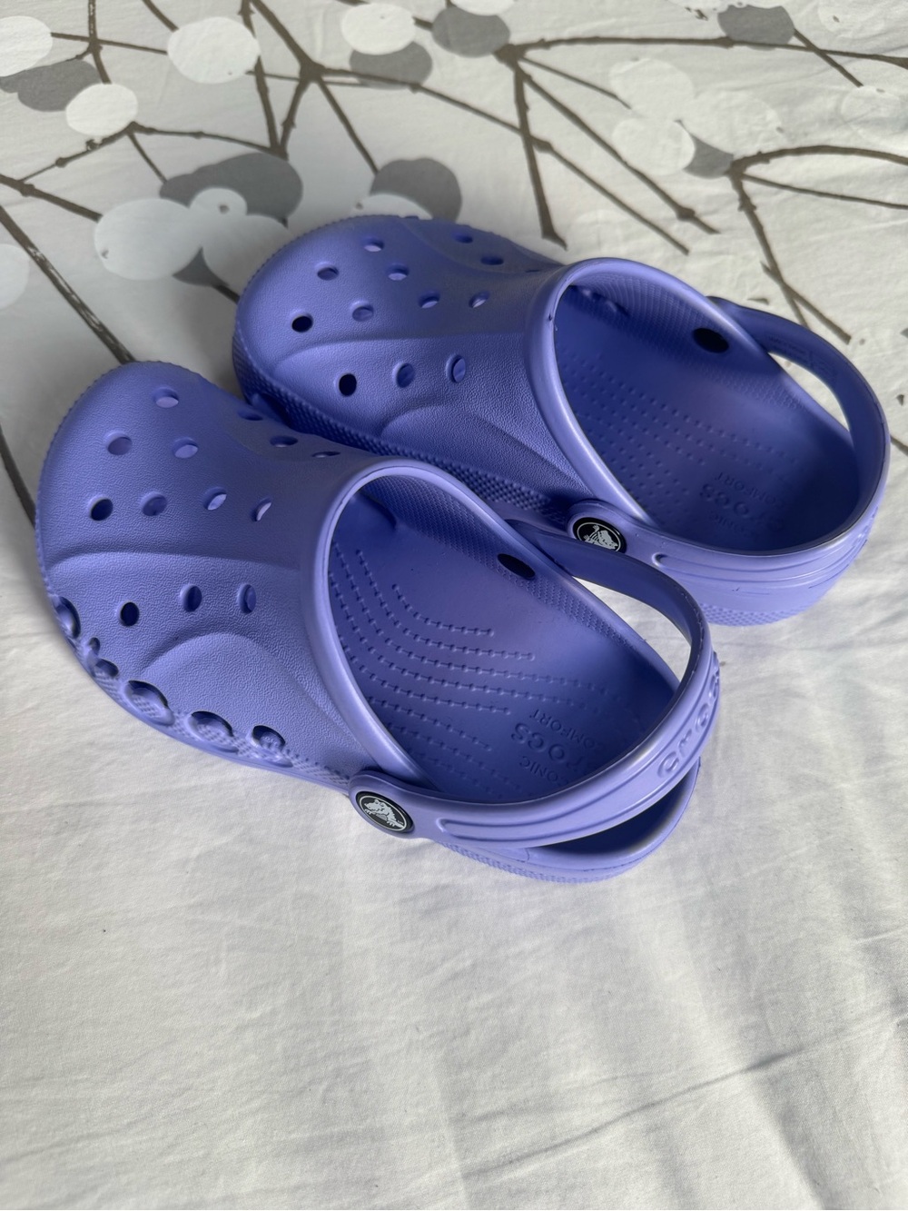 CROCS Kids Lavender Slip-On Clogs with Heel Strap - Picture 2 of 3